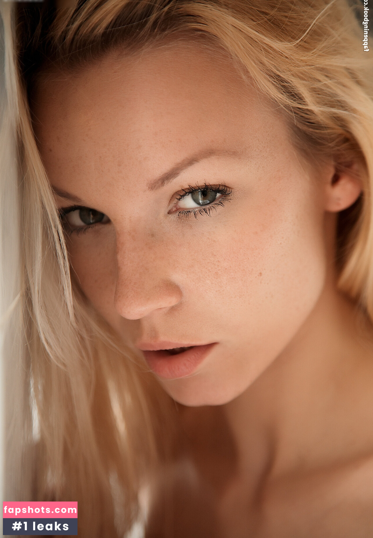 MetArt.com Nahé úniky fotek pouze od fanoušků #53 - Fapshots