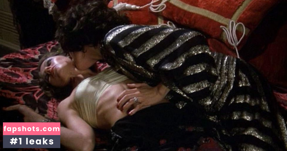 Mews Small gallery photo #2