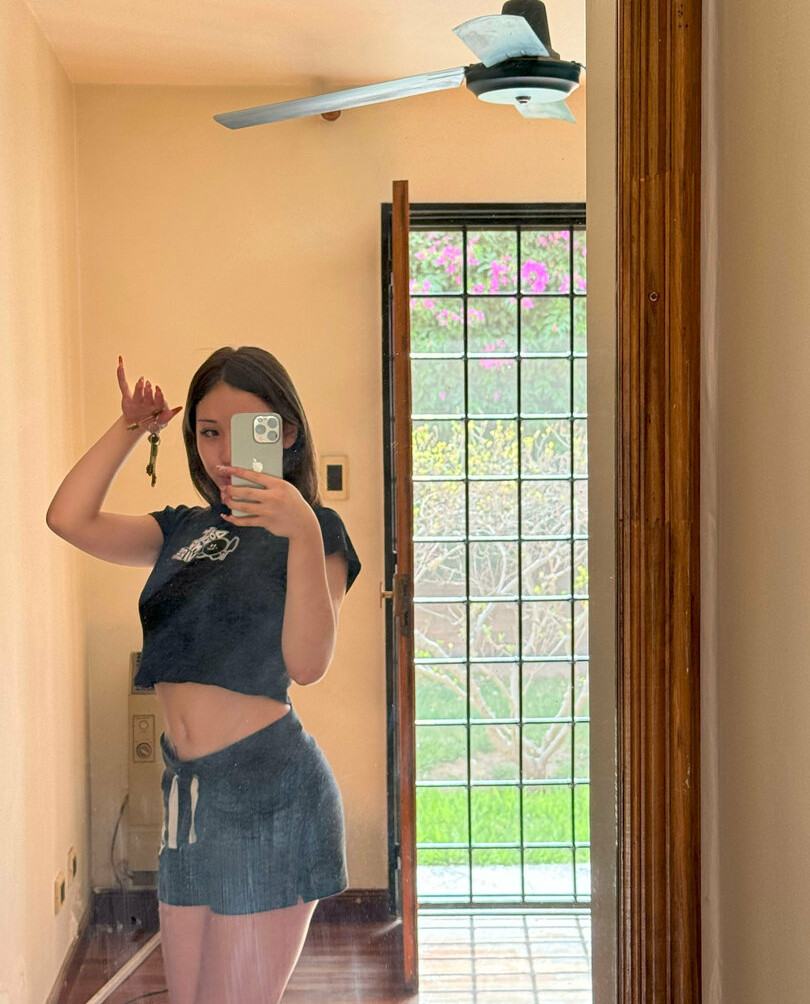 mewslut gallery photo #198