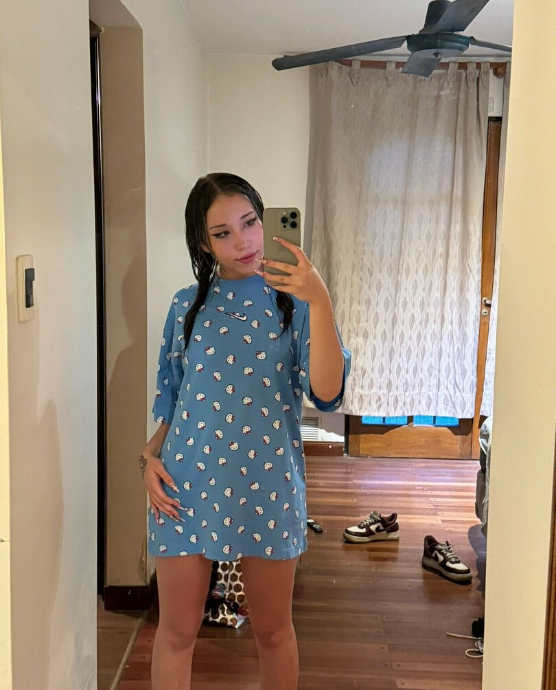 mewslut gallery photo #235