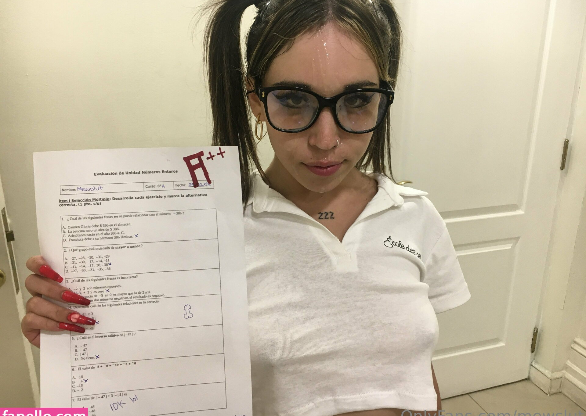 mewslut gallery photo #382