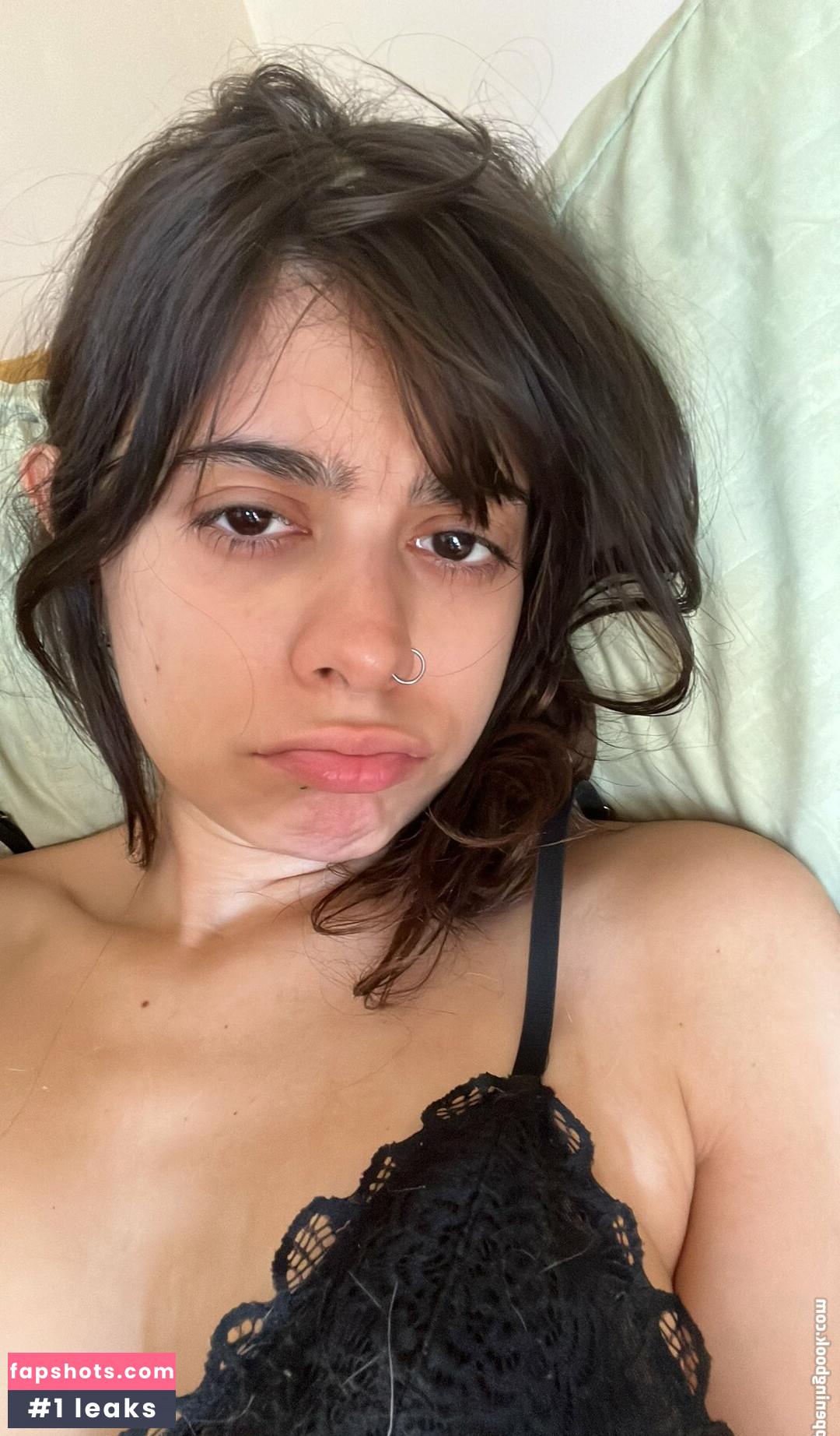 Mia Blahnik gallery photo #2