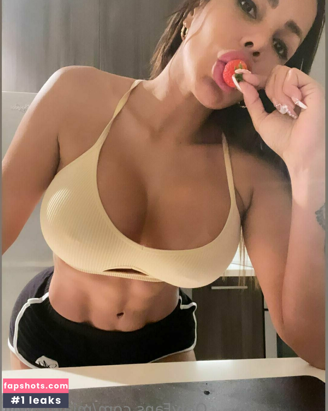 Mia Doll gallery photo #22