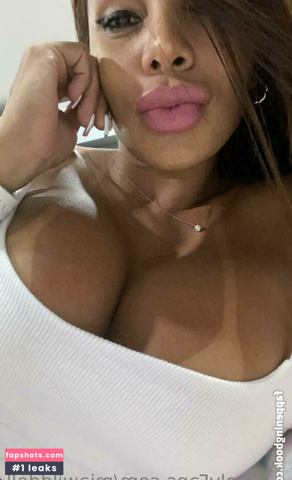 Mia Doll gallery photo #23