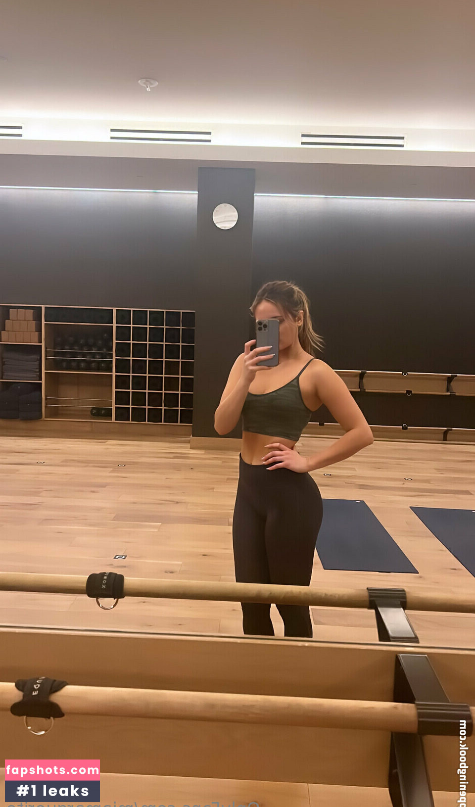 Mia Gibbs gallery photo #10