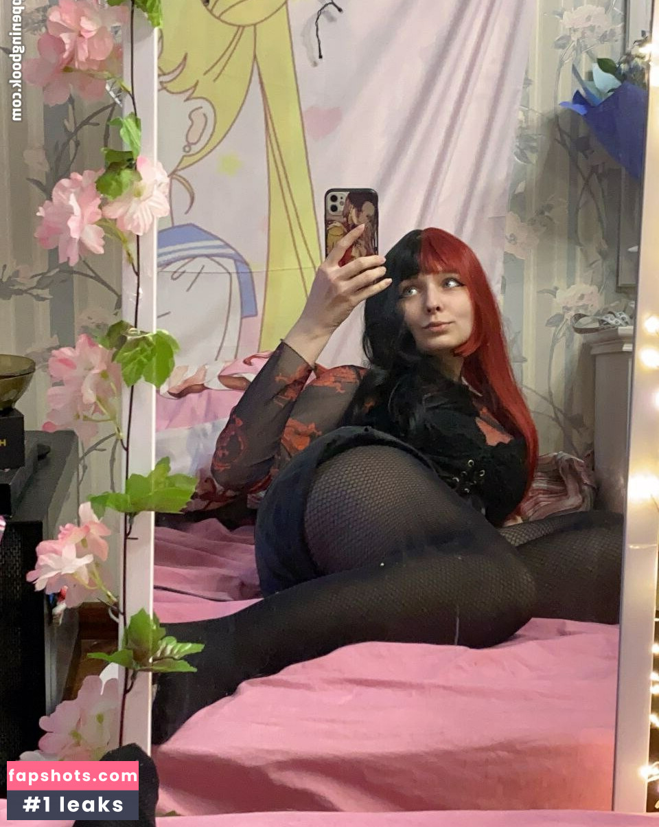 mia_green_tea nude babe gallery