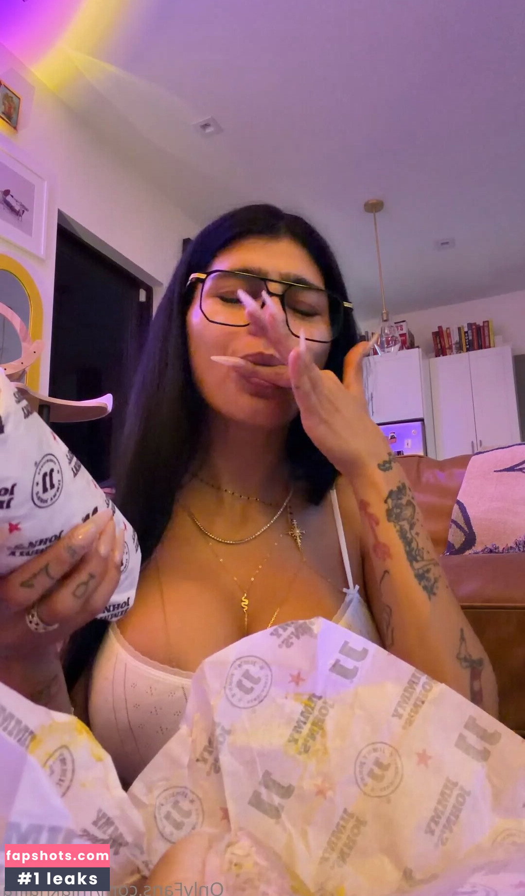 Mia Khalifa gallery photo #1363