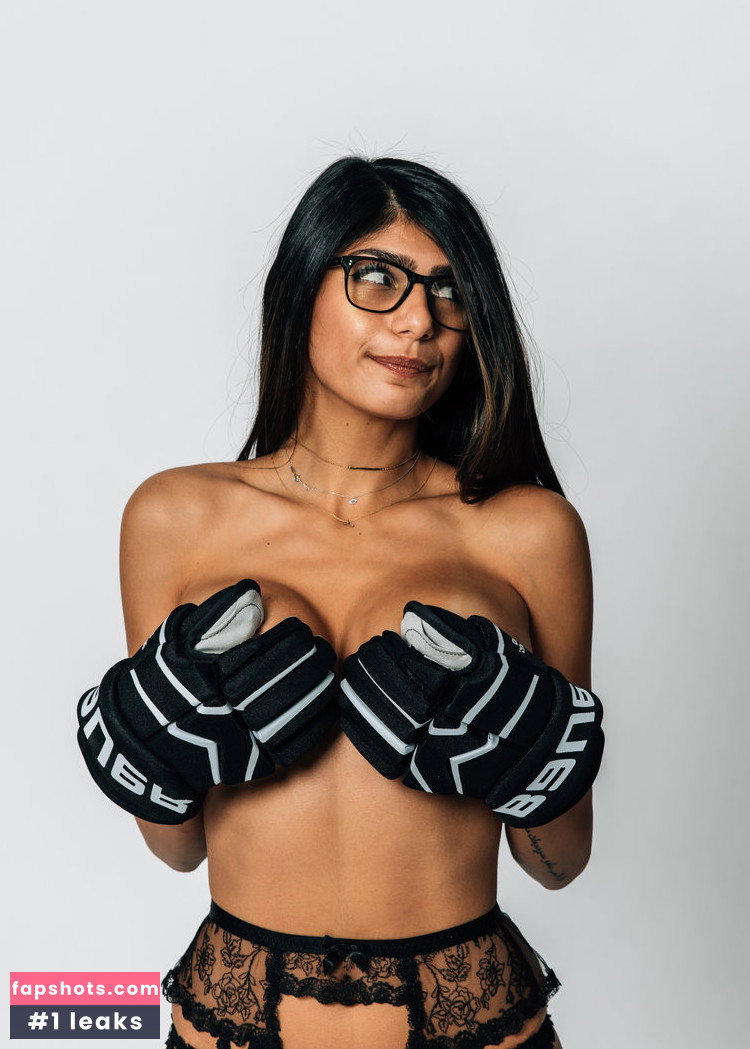 Mia Khalifa gallery photo #422