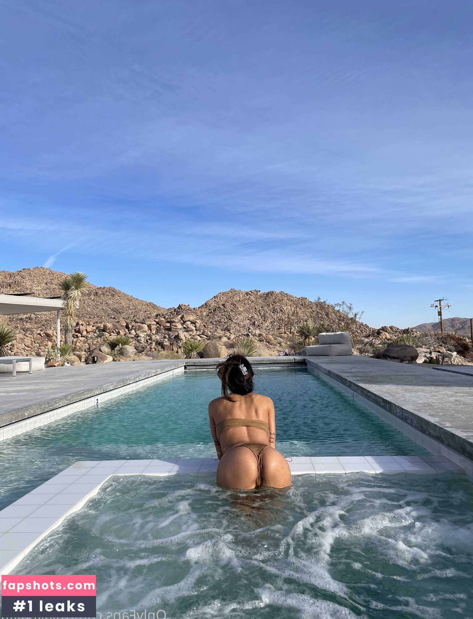 Mia Khalifa gallery photo #976