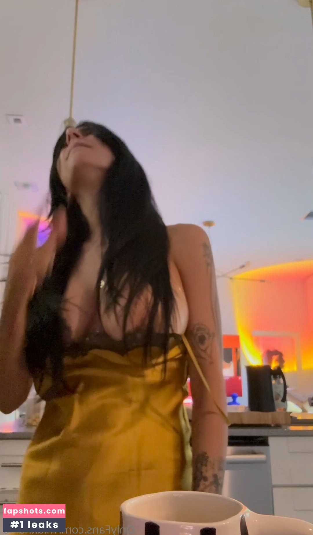 Mia Khalifa gallery photo #550