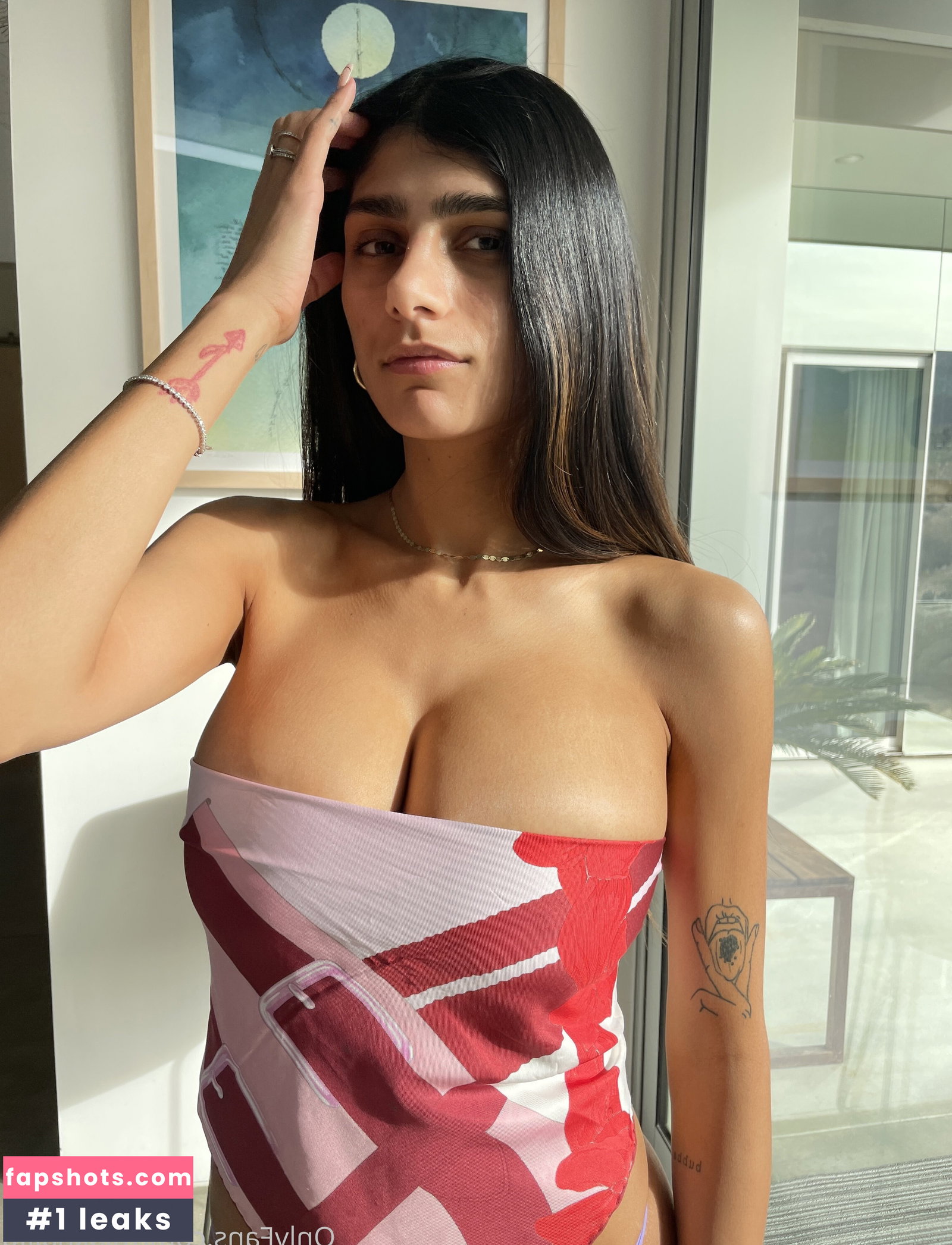 Mia Khalifa gallery photo #2178