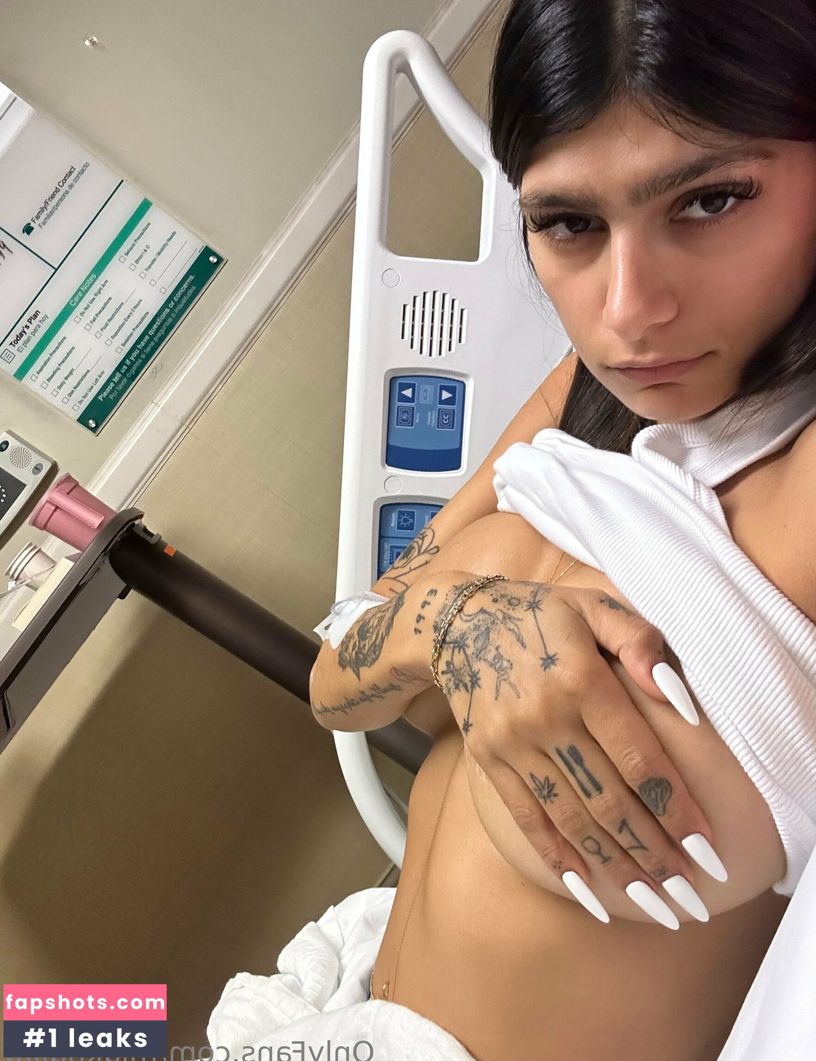 Mia Khalifa gallery photo #1294
