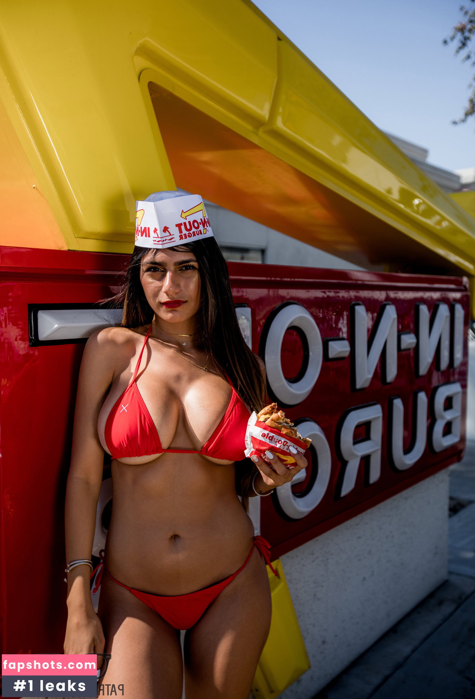 Mia Khalifa gallery photo #2662