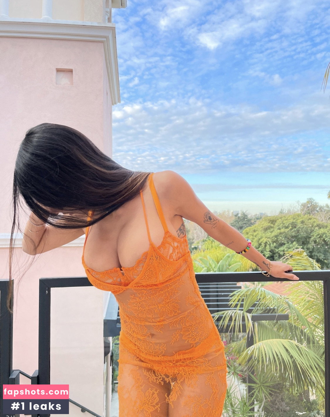 Mia Khalifa gallery photo #1074
