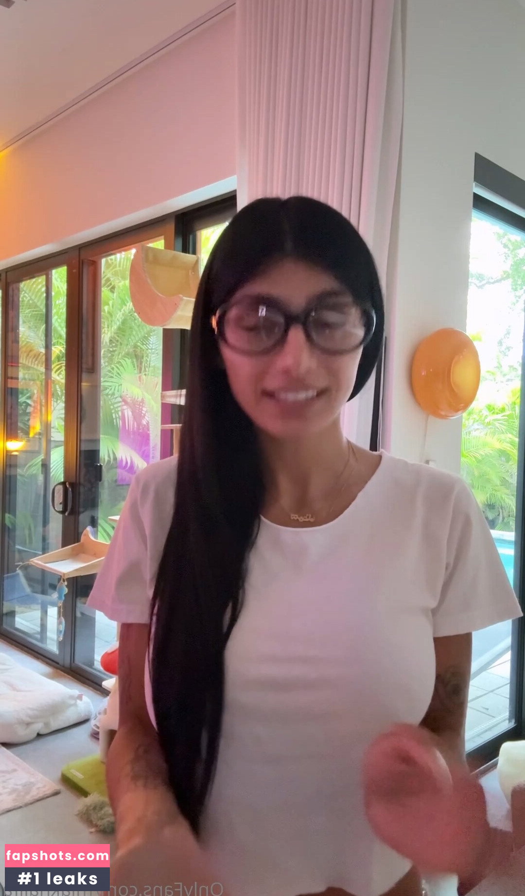 Mia Khalifa gallery photo #2119