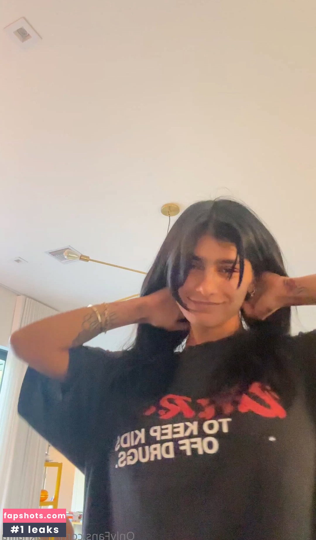 Mia Khalifa gallery photo #3016