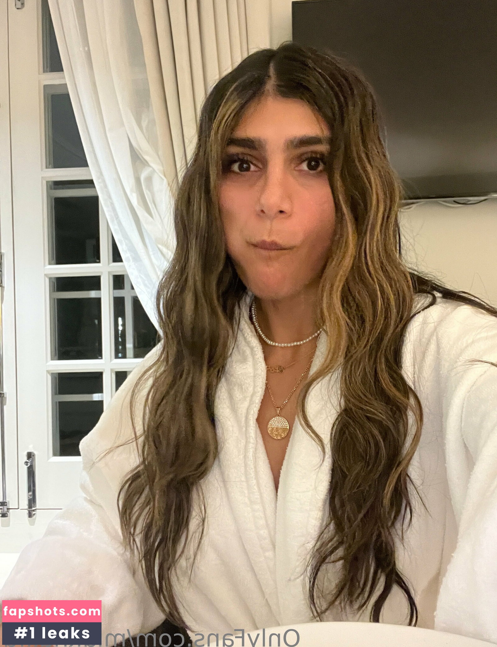 Mia Khalifa gallery photo #2788