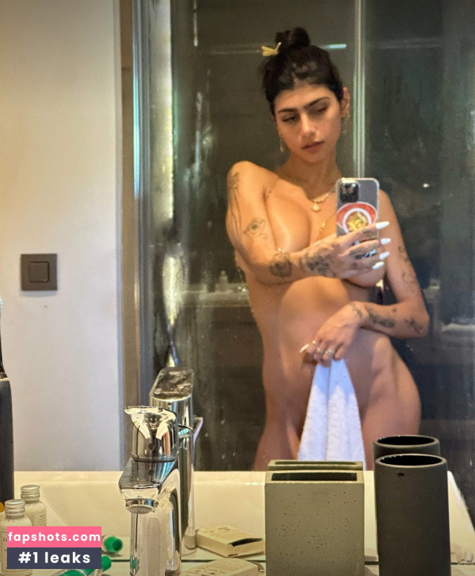 Mia Khalifa gallery photo #2284