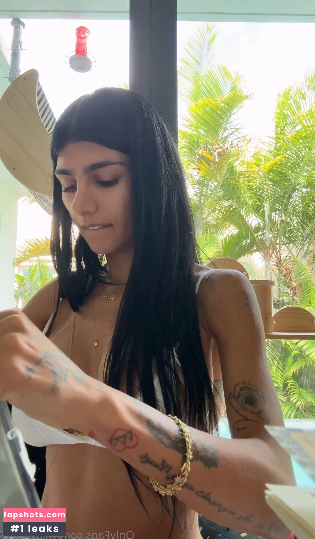 Mia Khalifa gallery photo #2139
