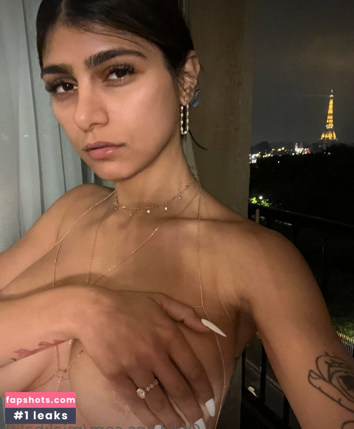 Mia Khalifa gallery photo #1519