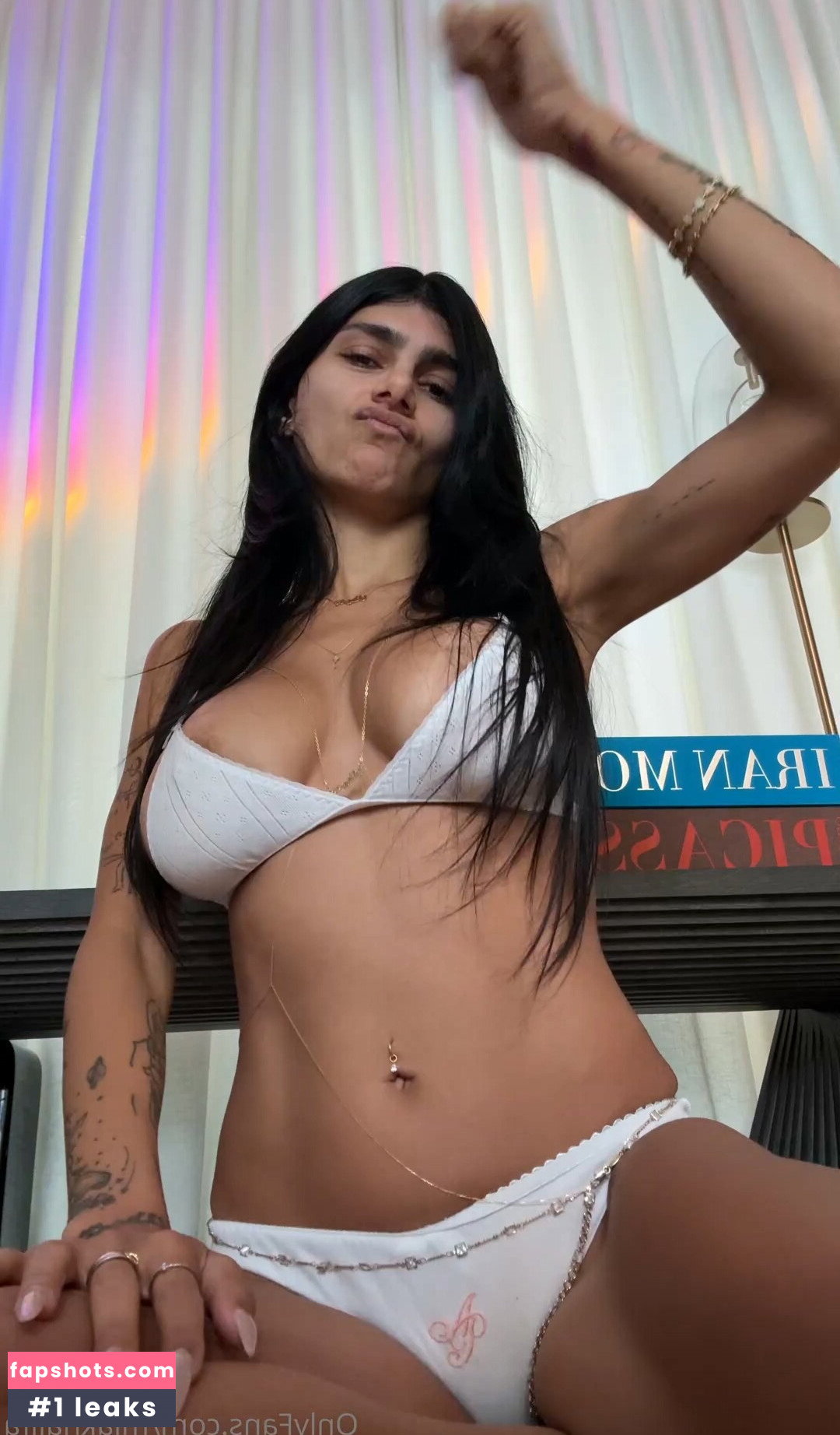 Mia Khalifa gallery photo #2816