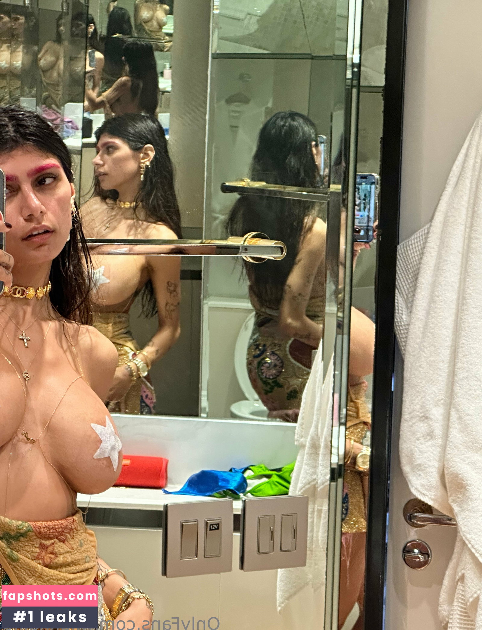 Mia Khalifa gallery photo #649