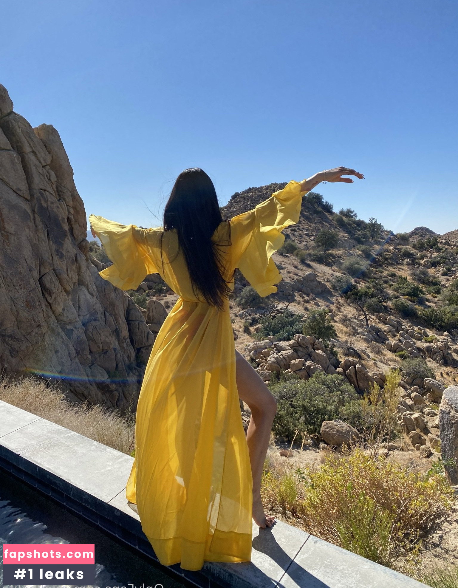 Mia Khalifa gallery photo #863