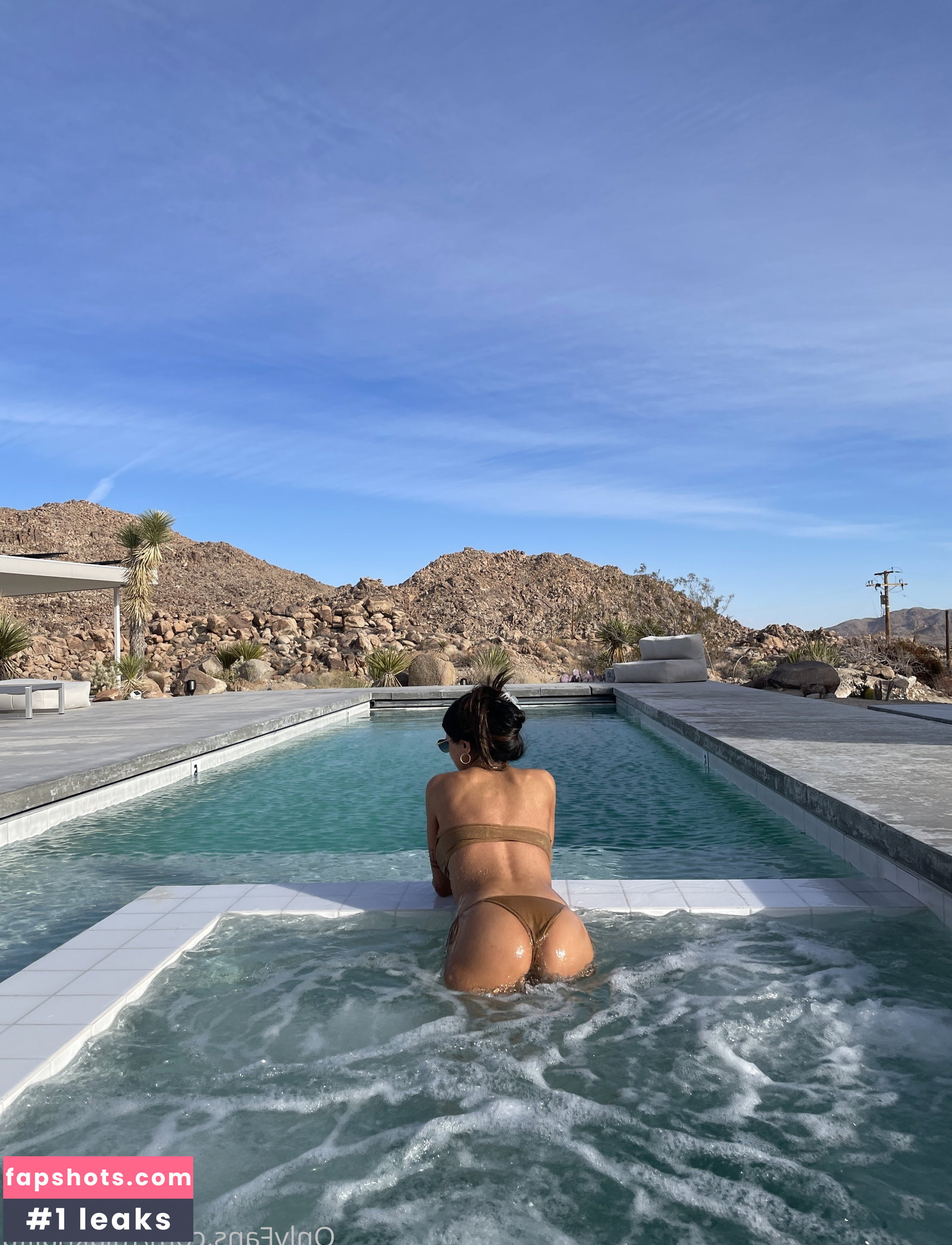Mia Khalifa gallery photo #2352