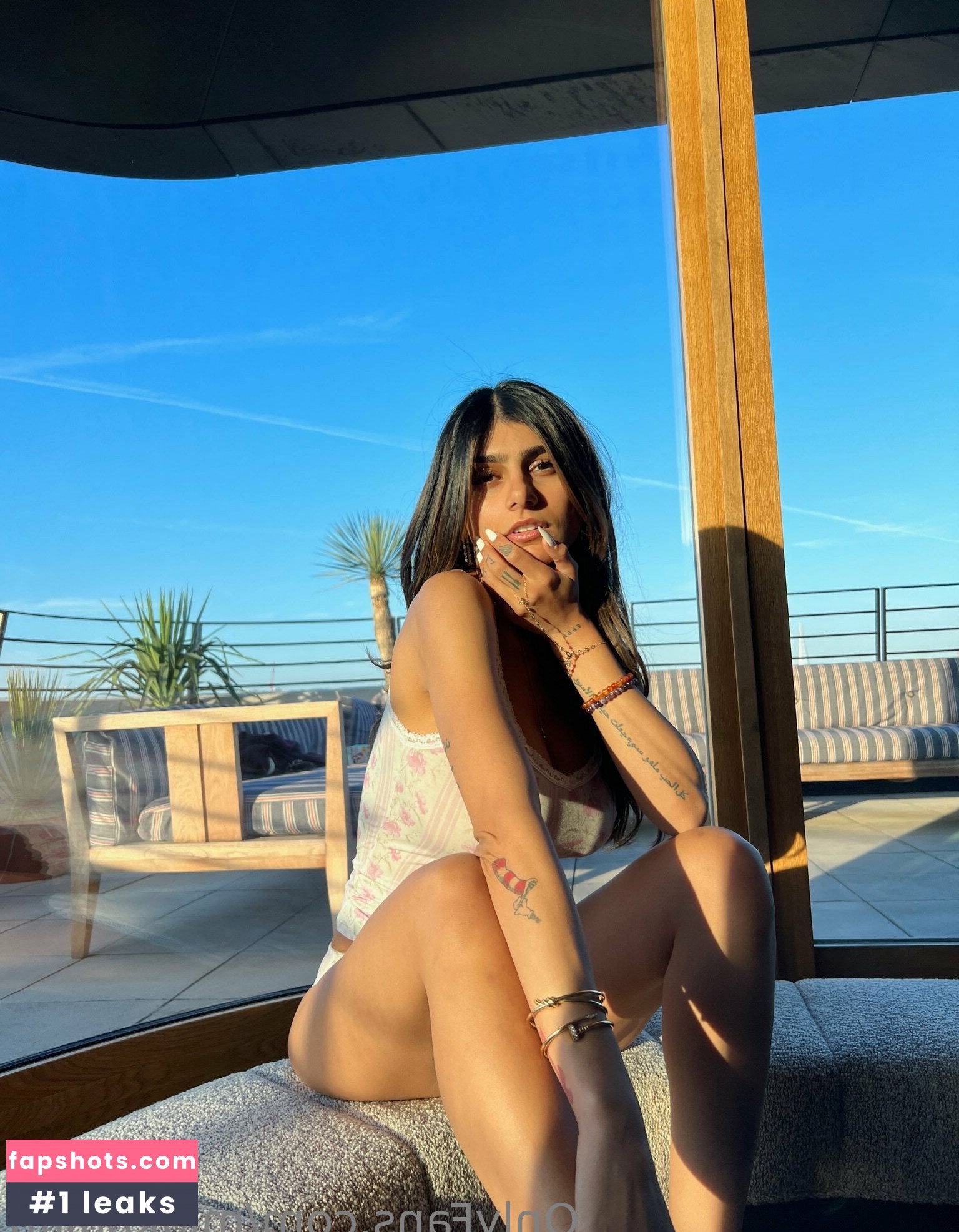 Mia Khalifa gallery photo #372