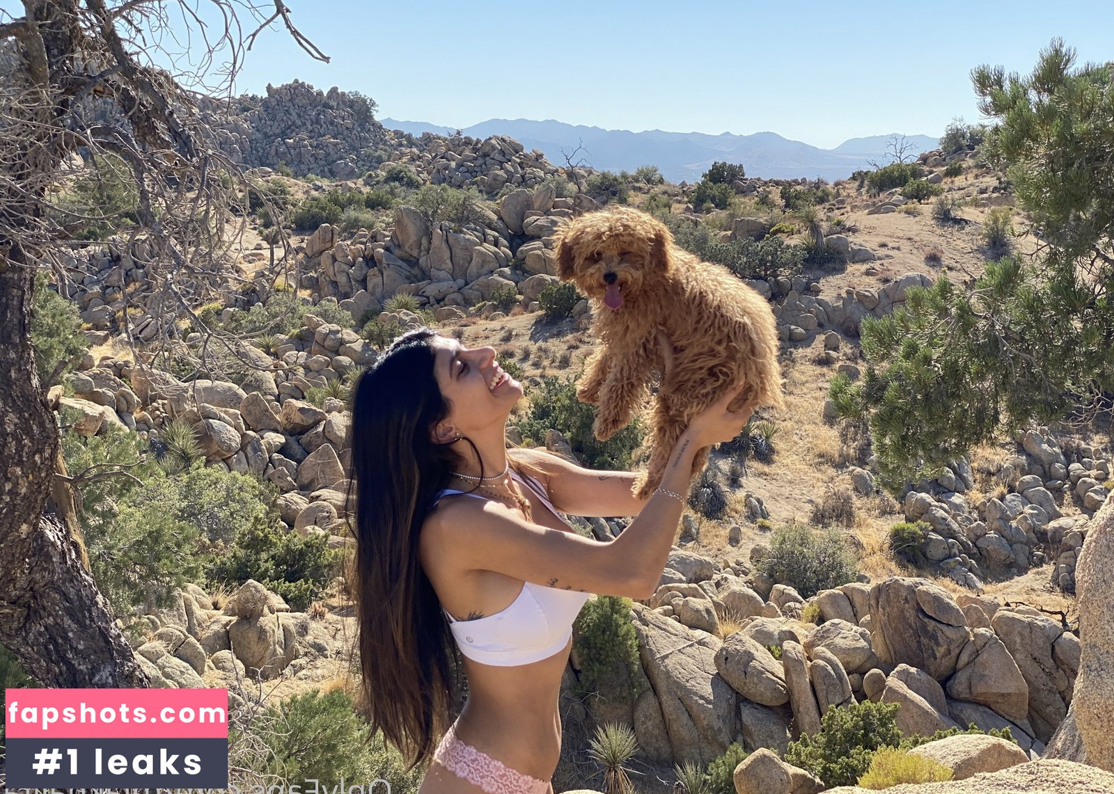 Mia Khalifa gallery photo #922