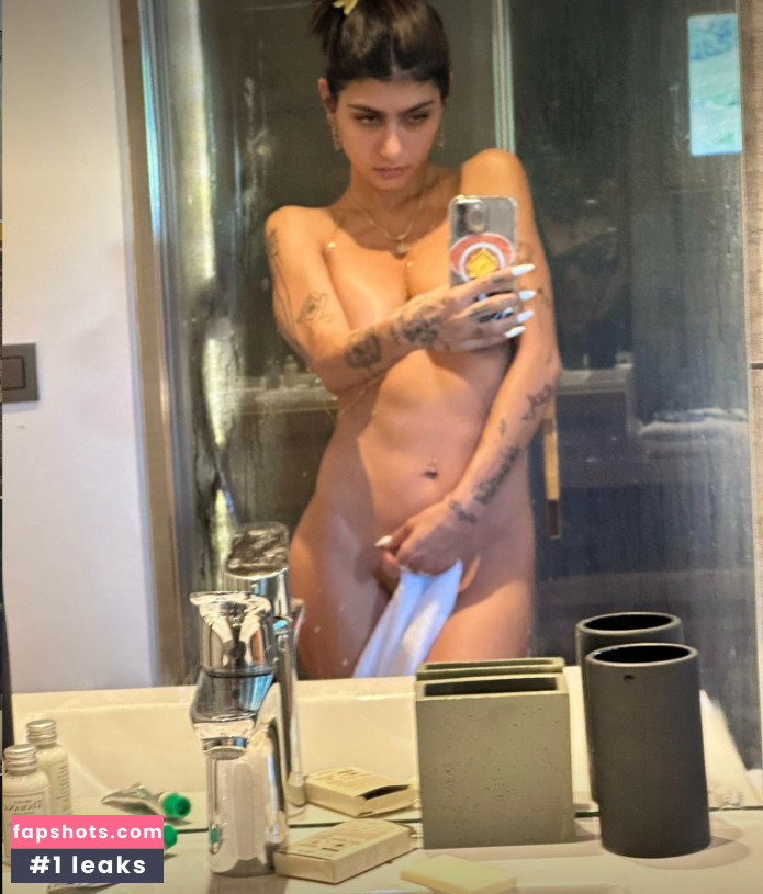 Mia Khalifa gallery photo #254