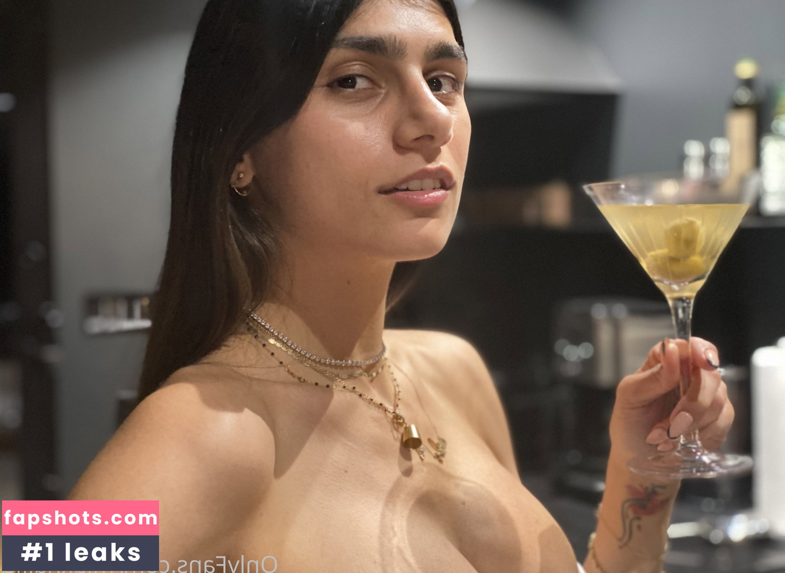 Mia Khalifa gallery photo #1394