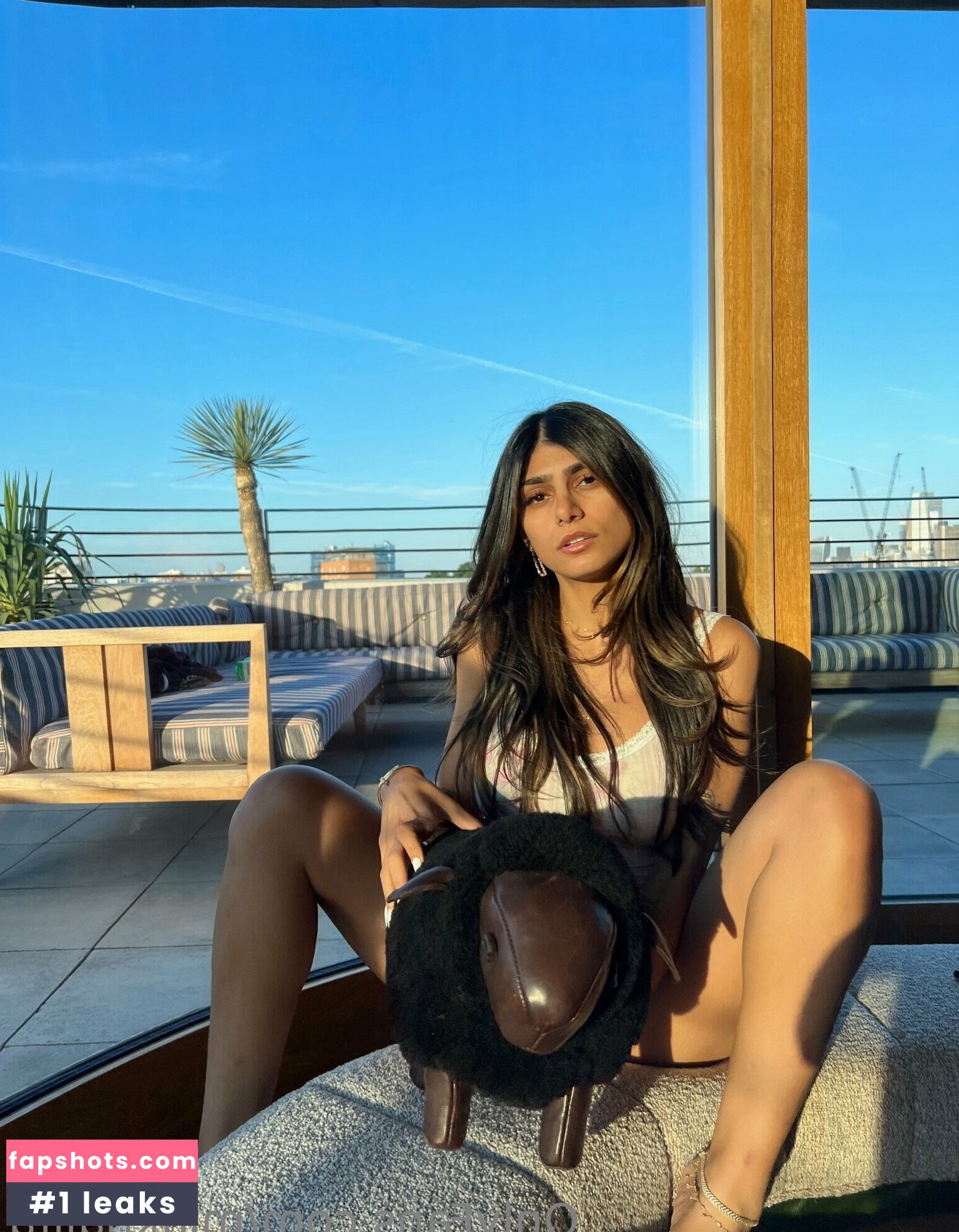 Mia Khalifa gallery photo #371