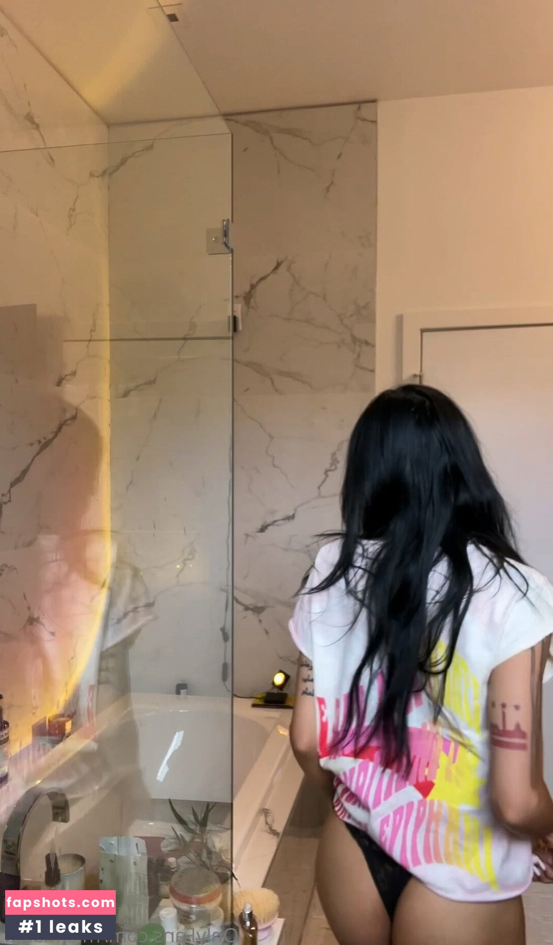 Mia Khalifa gallery photo #2693