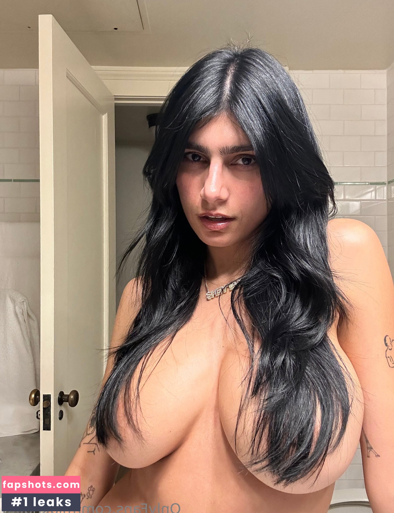 Mia Khalifa gallery photo #596