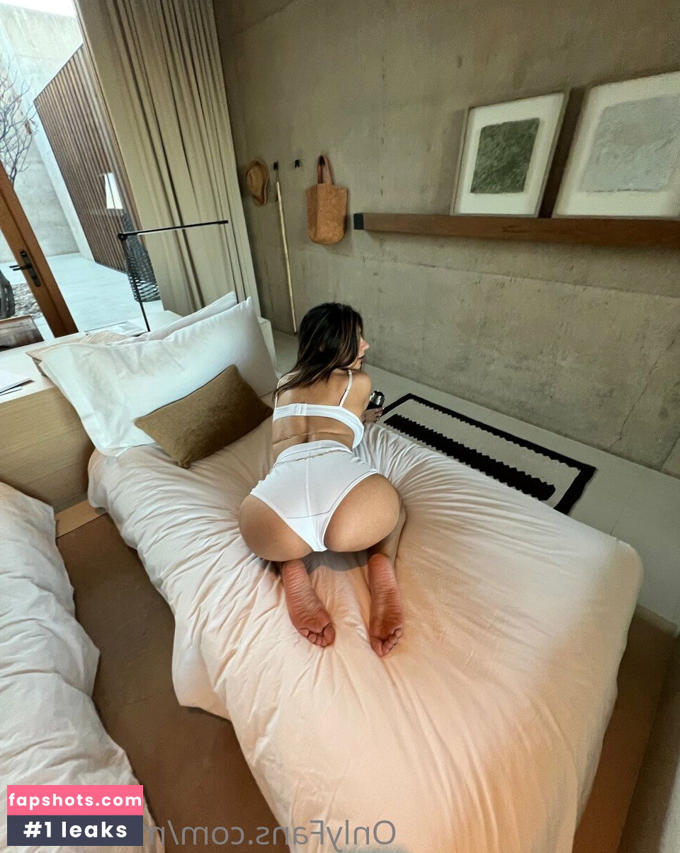 Mia Khalifa gallery photo #449