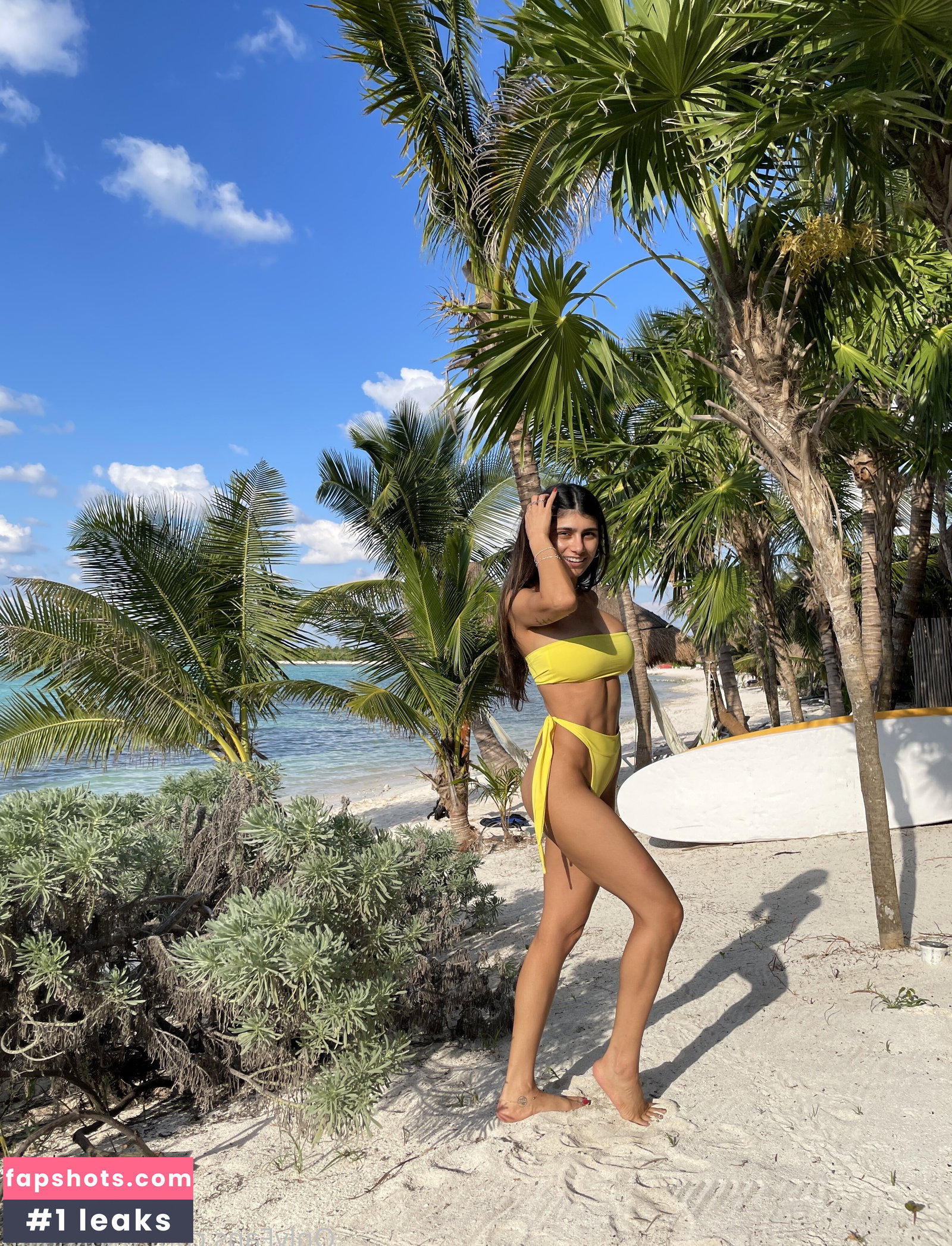 Mia Khalifa gallery photo #2366