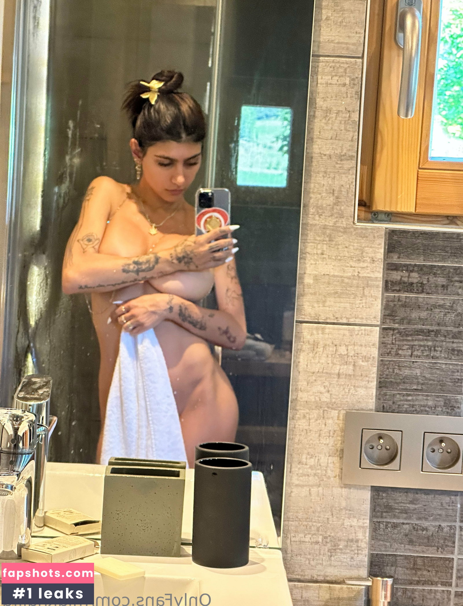 Mia Khalifa gallery photo #1224