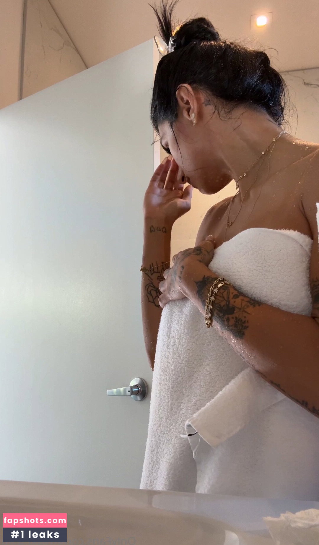 Mia Khalifa gallery photo #46