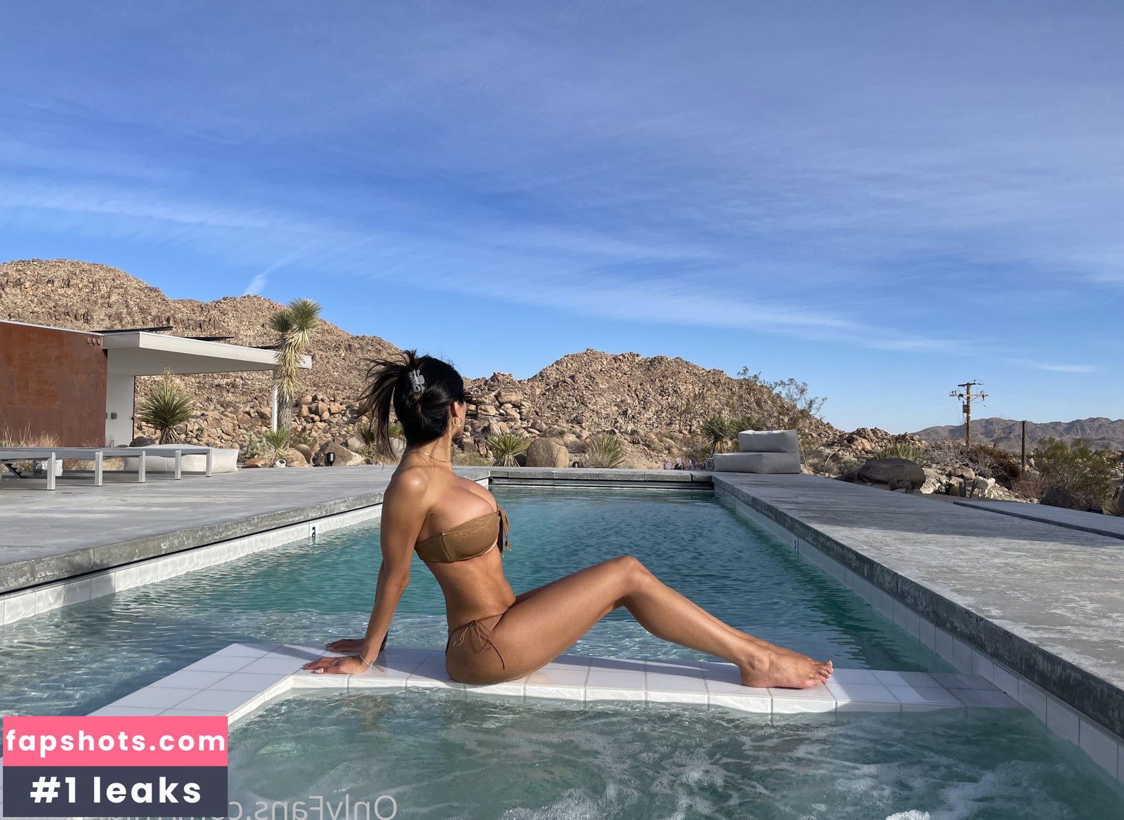 Mia Khalifa gallery photo #2945