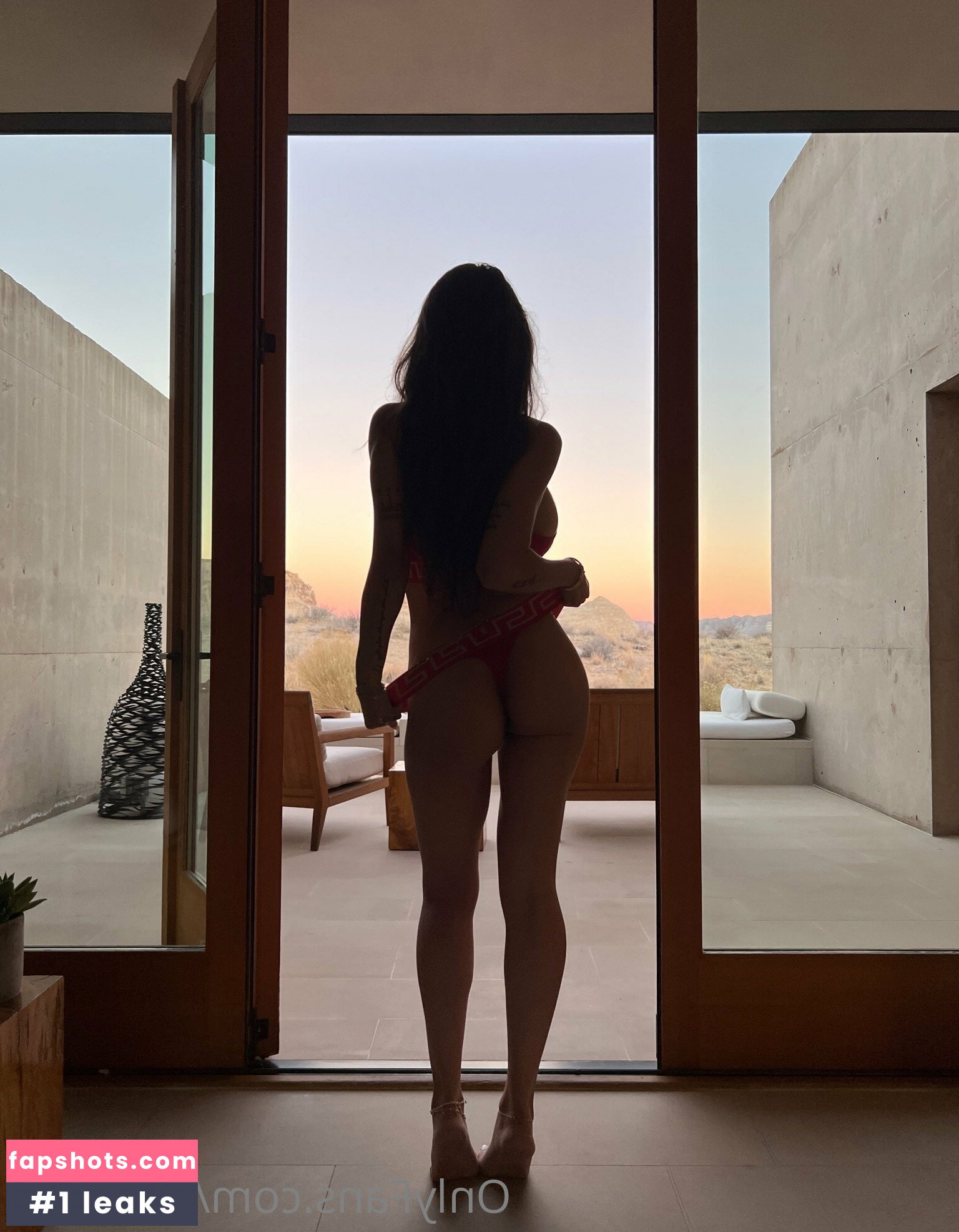 Mia Khalifa gallery photo #2066
