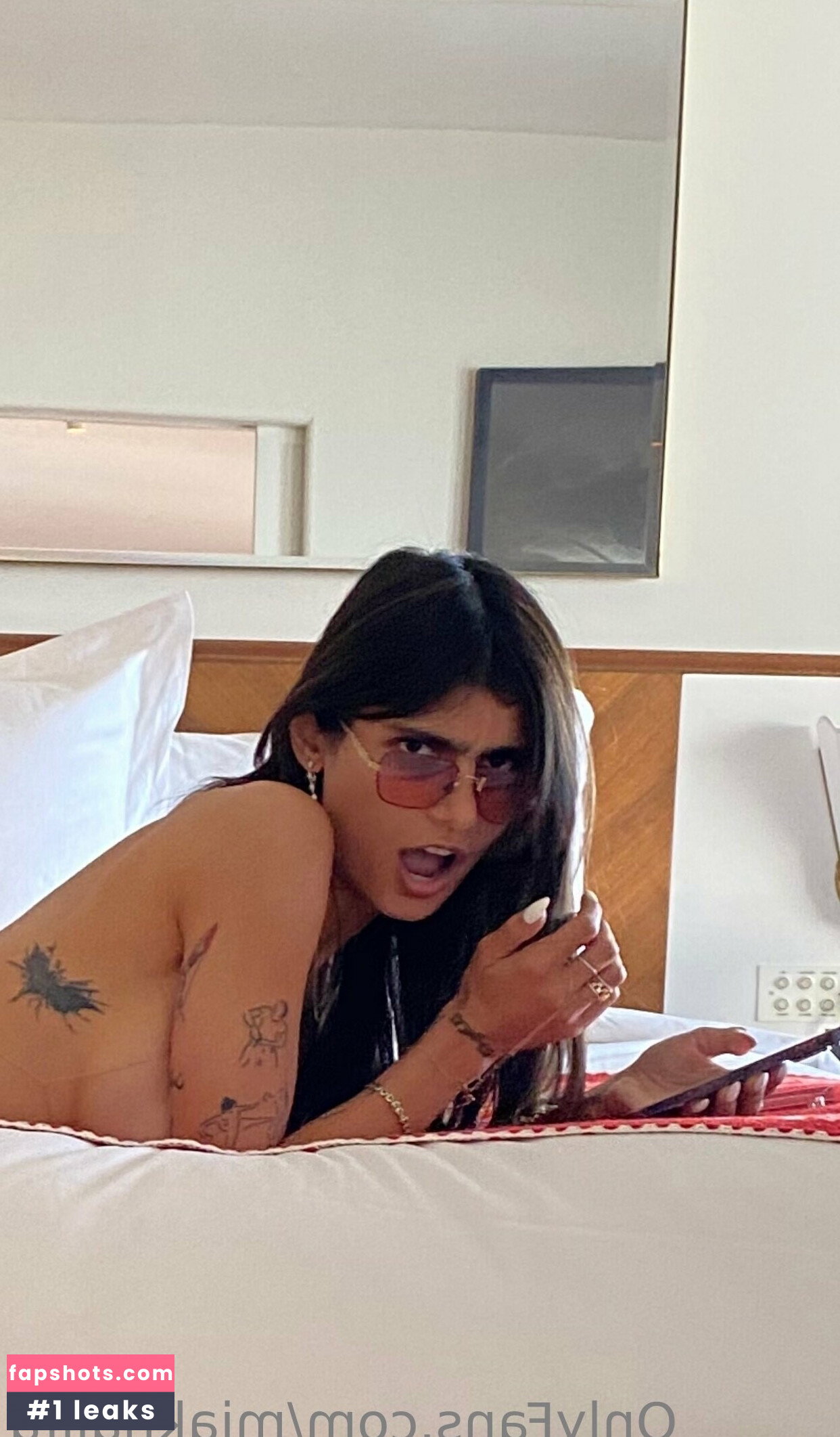 Mia Khalifa gallery photo #1455
