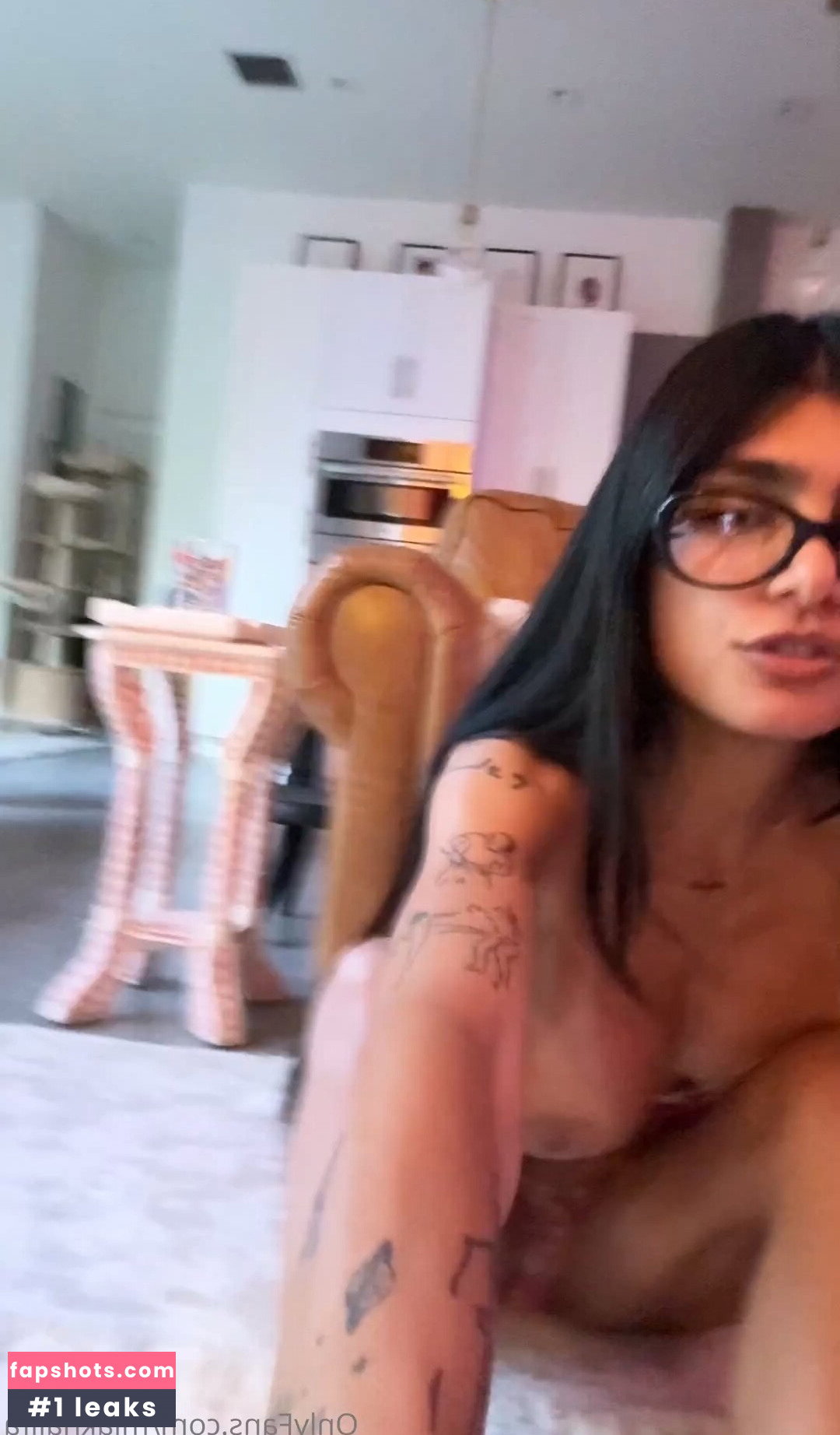 Mia Khalifa gallery photo #2689