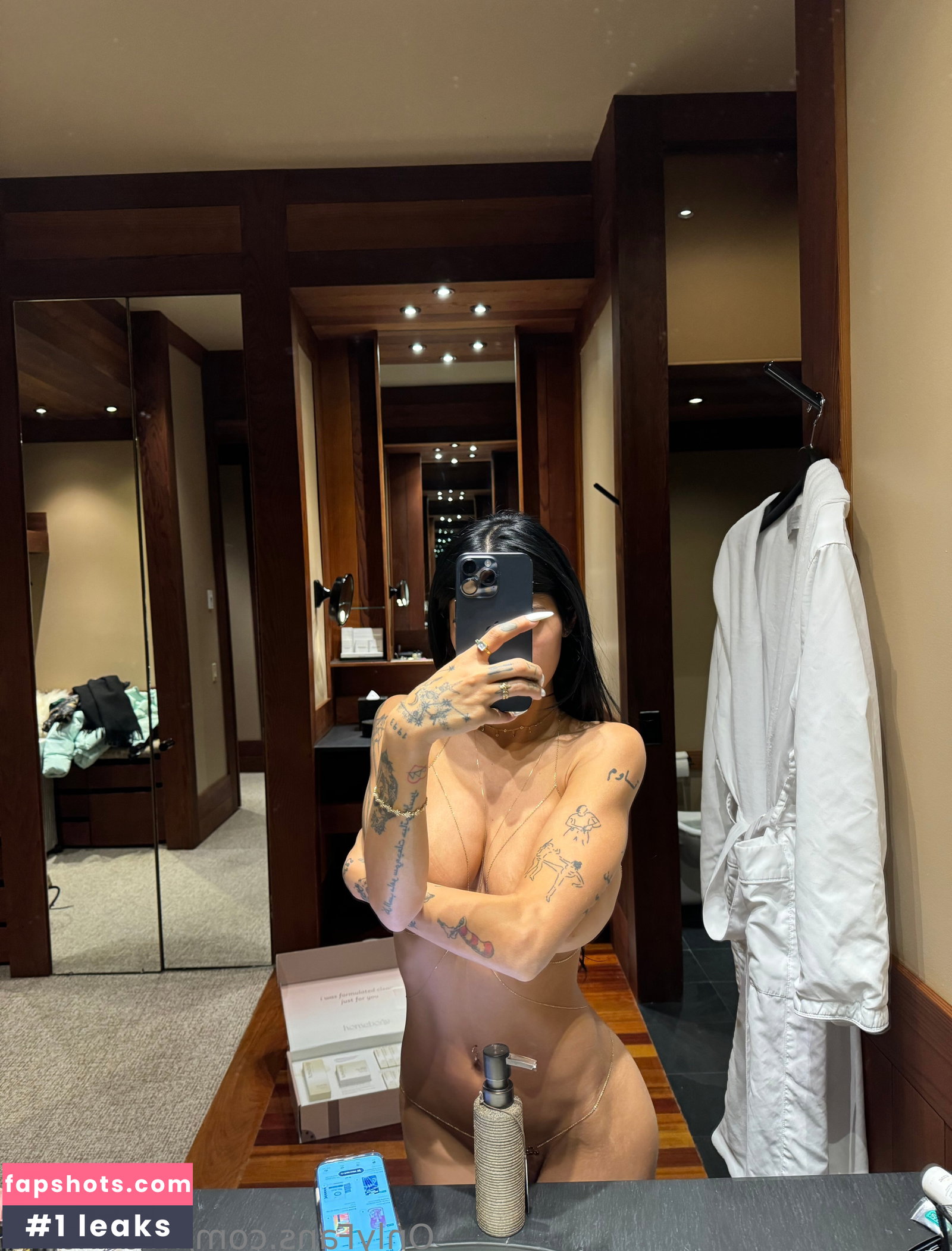 Mia Khalifa gallery photo #1753