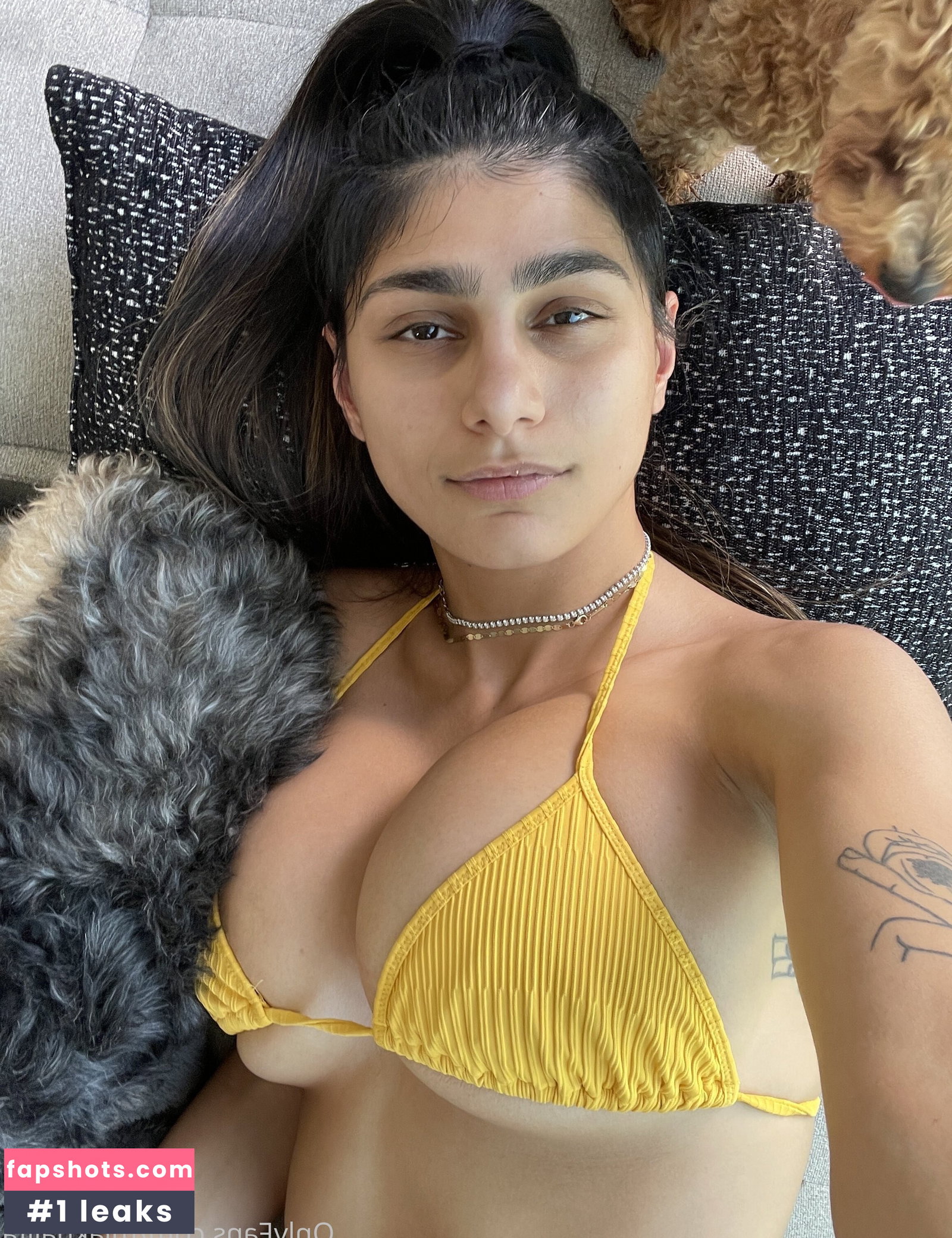 Mia Khalifa gallery photo #2509