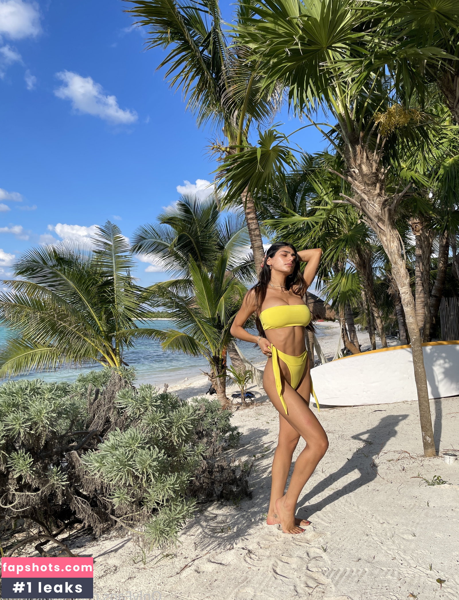Mia Khalifa gallery photo #1801