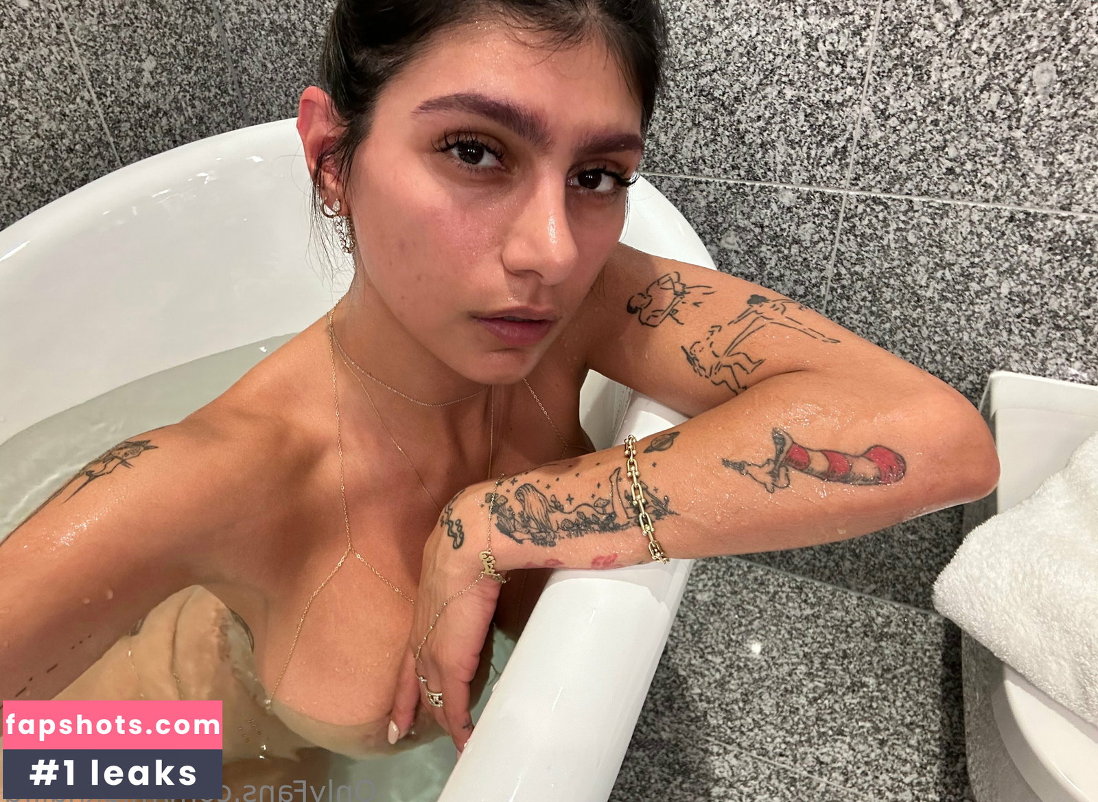 Mia Khalifa gallery photo #2127