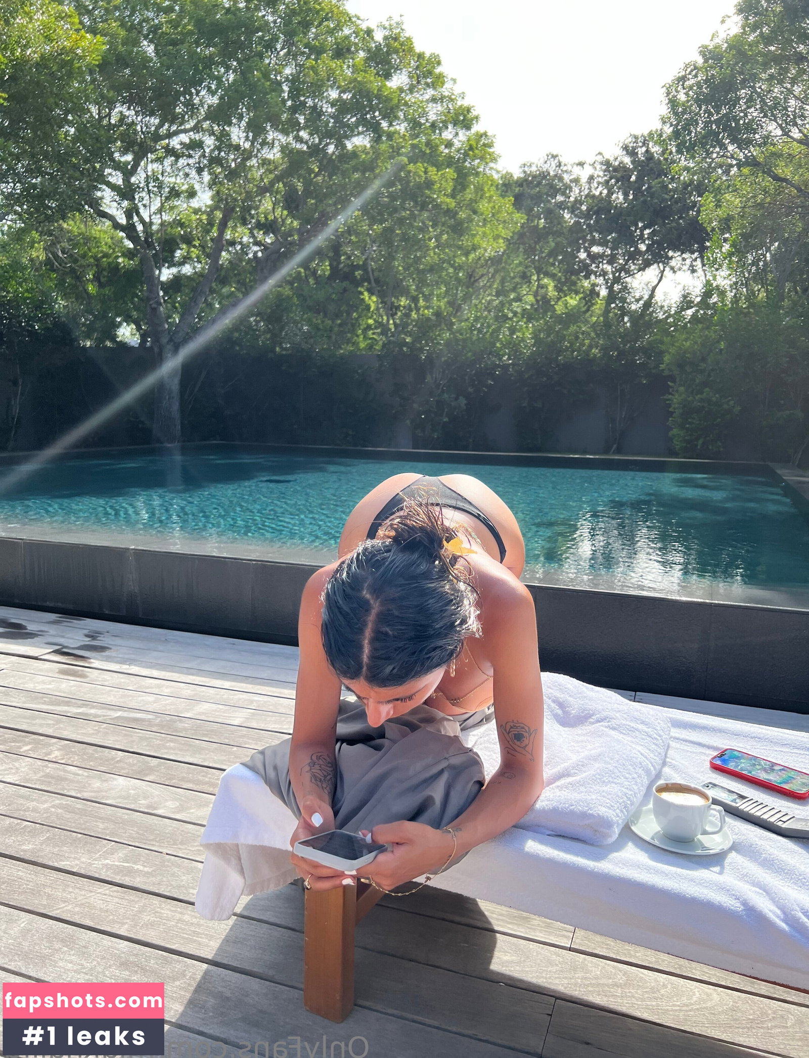 Mia Khalifa gallery photo #1709