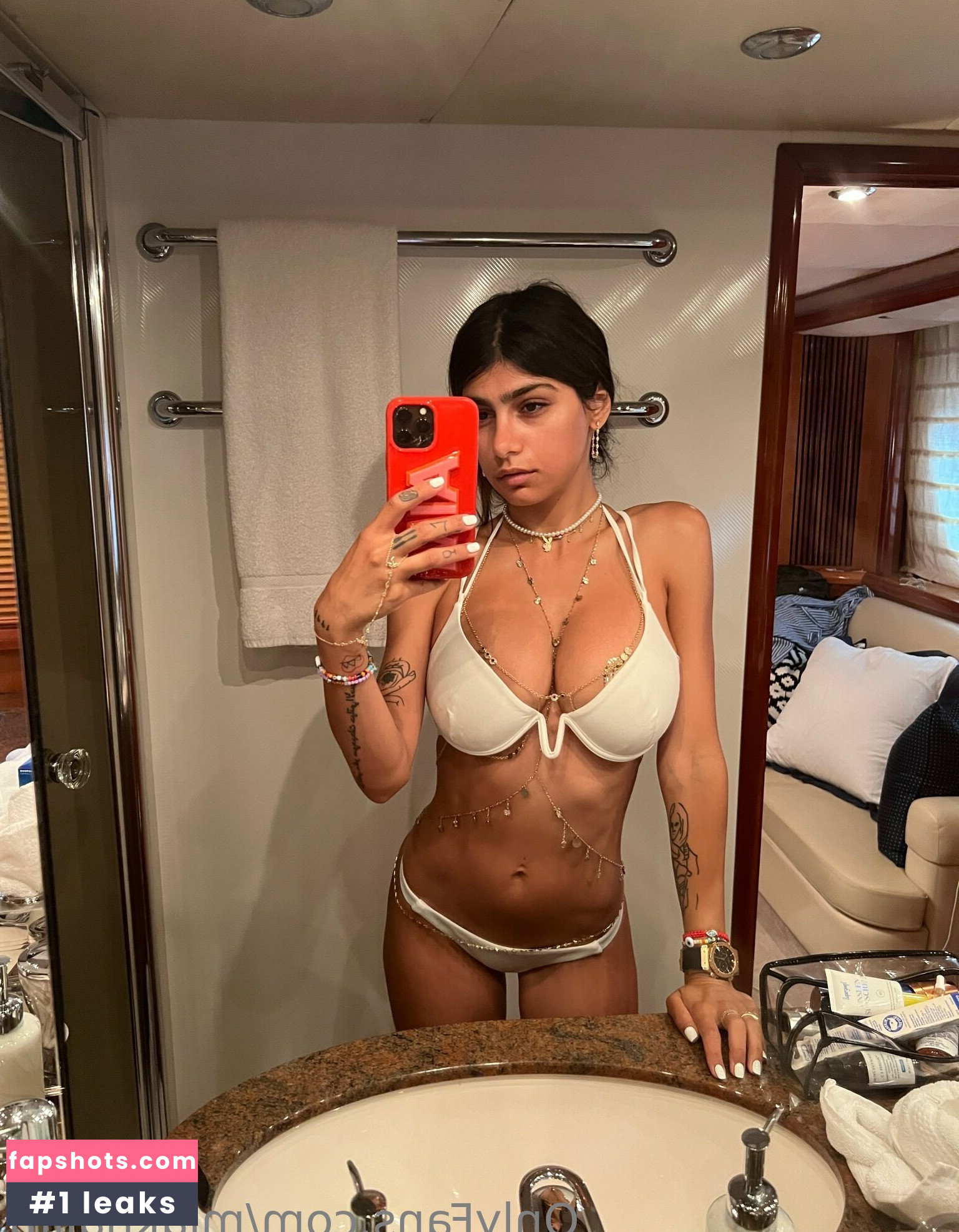 Mia Khalifa gallery photo #2443