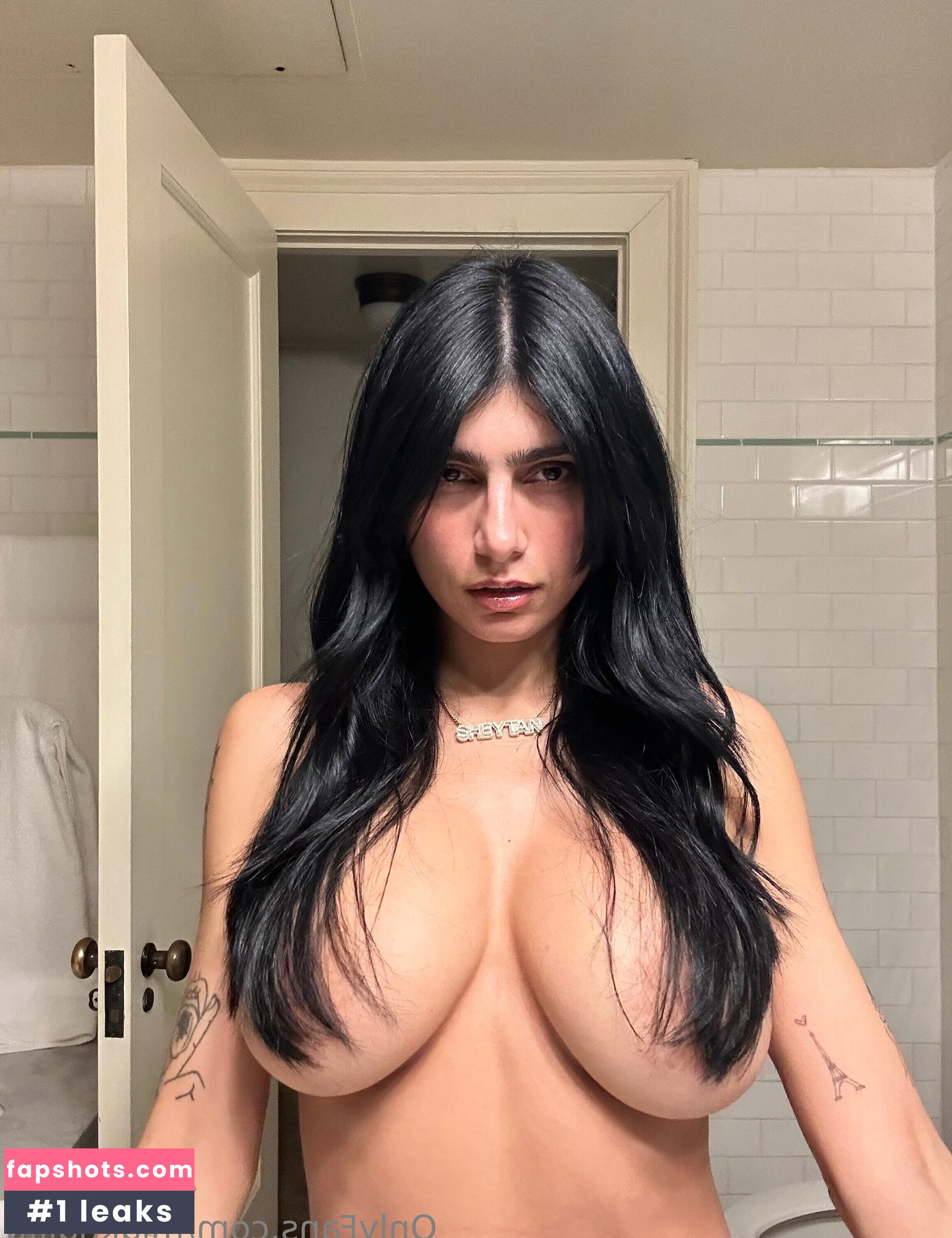 Mia Khalifa gallery photo #1458